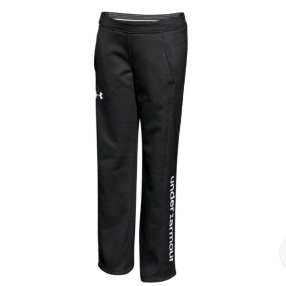 Under Armour Brawler 2.0 pants, which feature a smooth tricot knit exterior